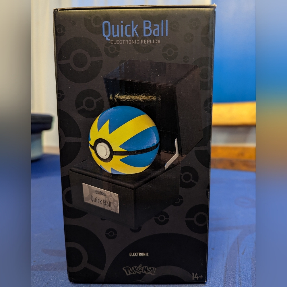 Pokemon Quick Ball Electronic Replica - Blue and Yellow